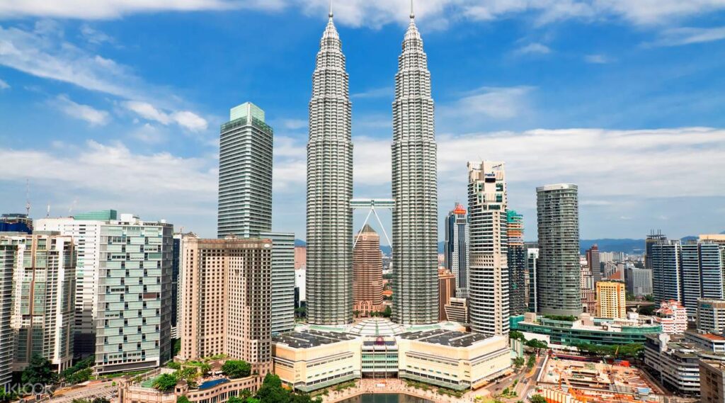 Why Your Next Investment Should be in Kuala Lumpur?